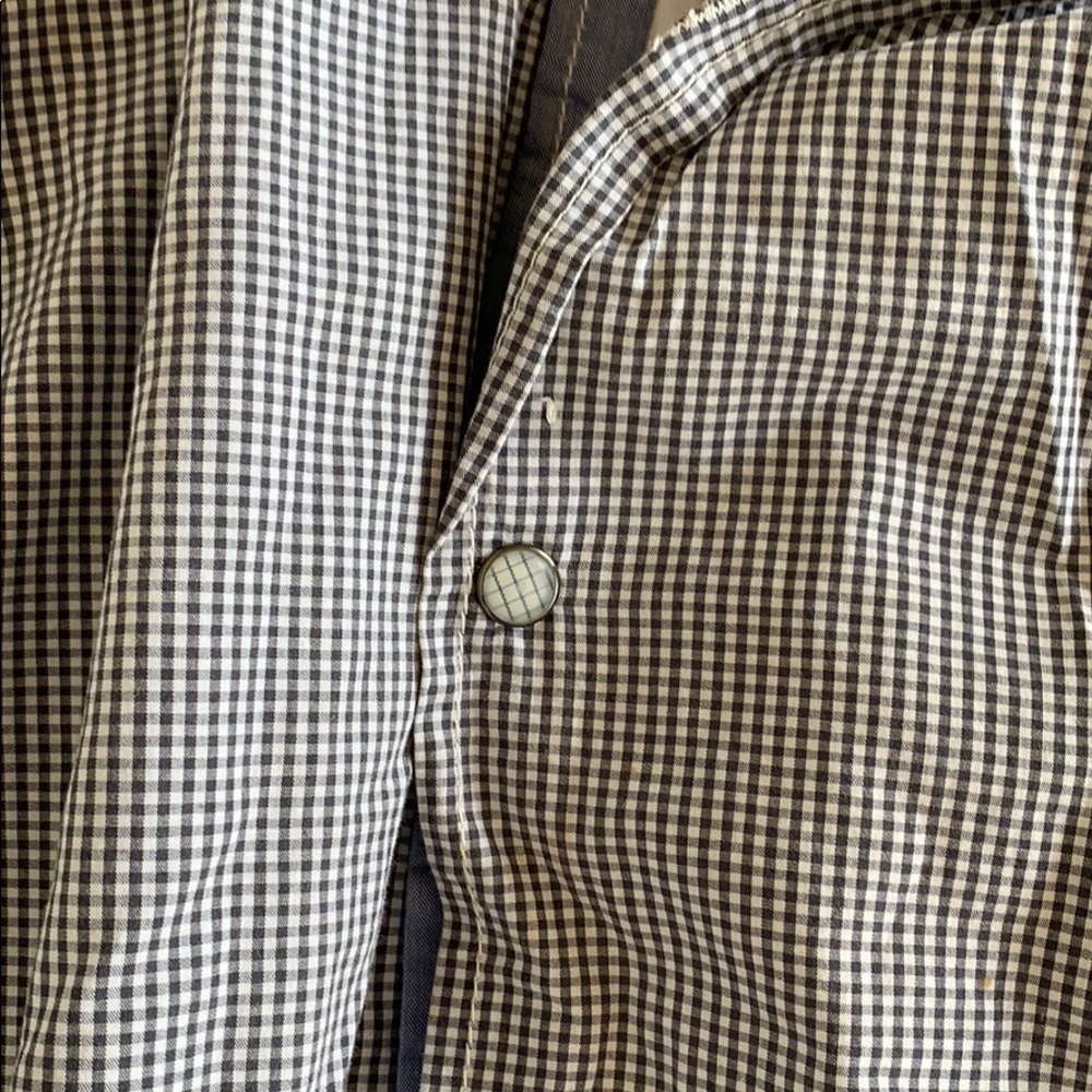 Nice button down - Picture 2 of 4